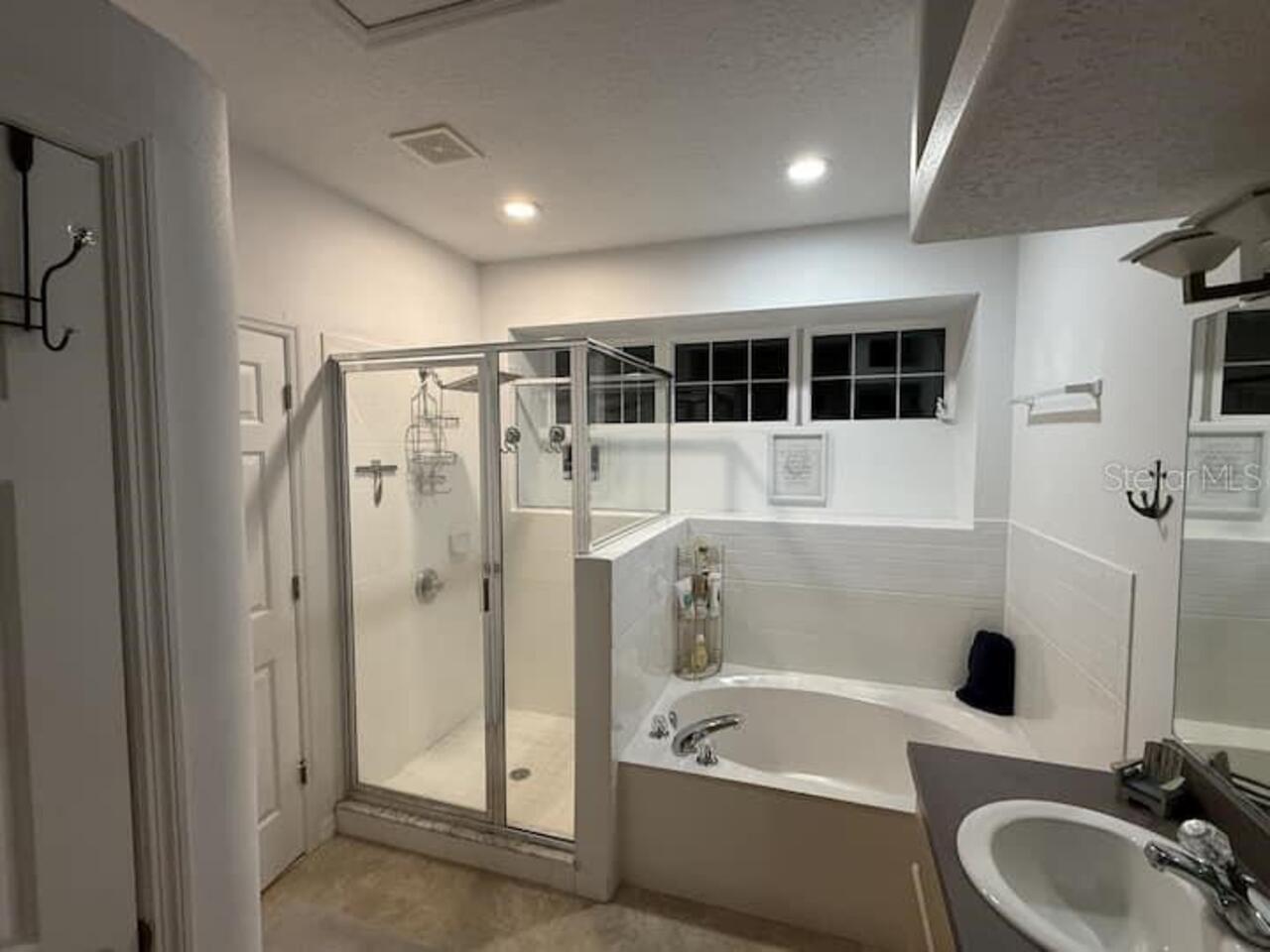 Listing Photo 16