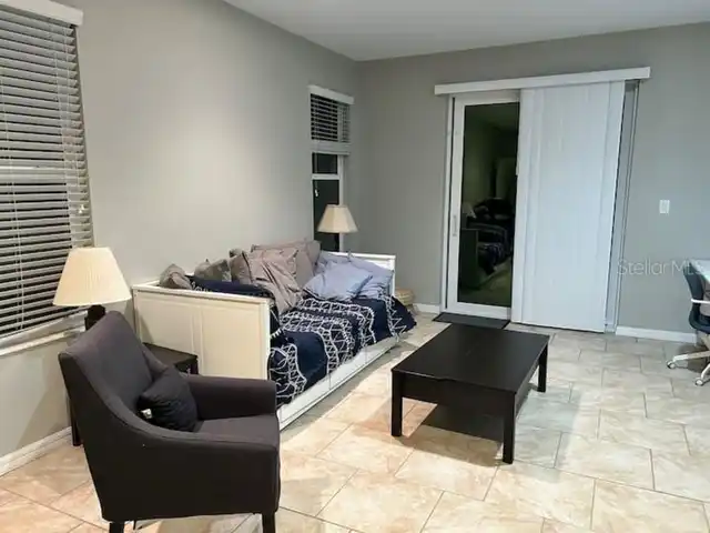 Listing Photo 11