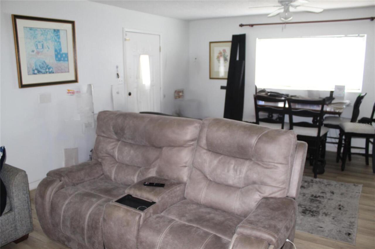 Listing Photo 9