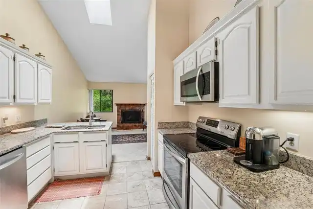 Listing Photo 13