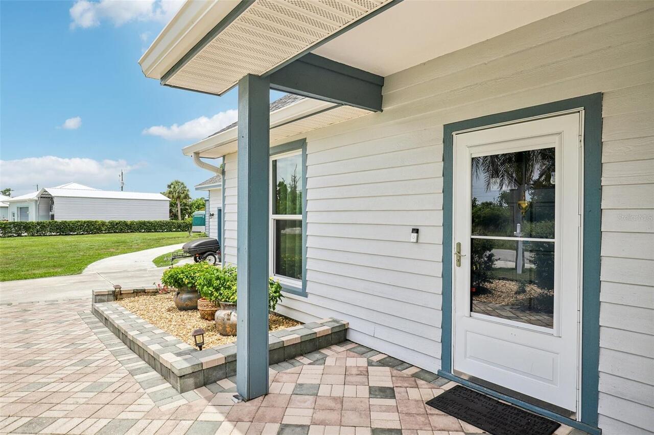 Listing Photo 11