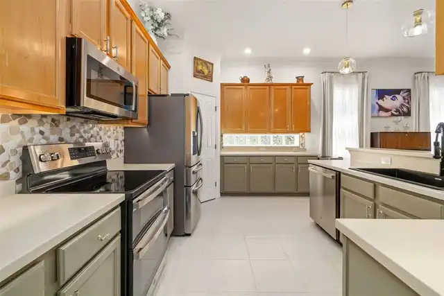 Listing Photo 15