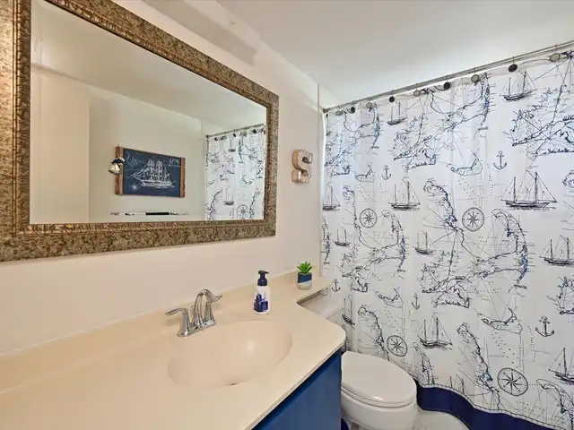 Listing Photo 11