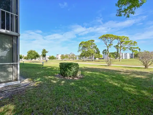 Listing Photo 26
