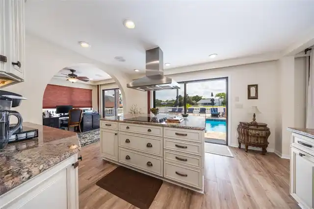 Listing Photo 13