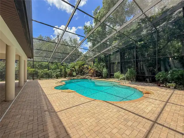 Listing Photo 7