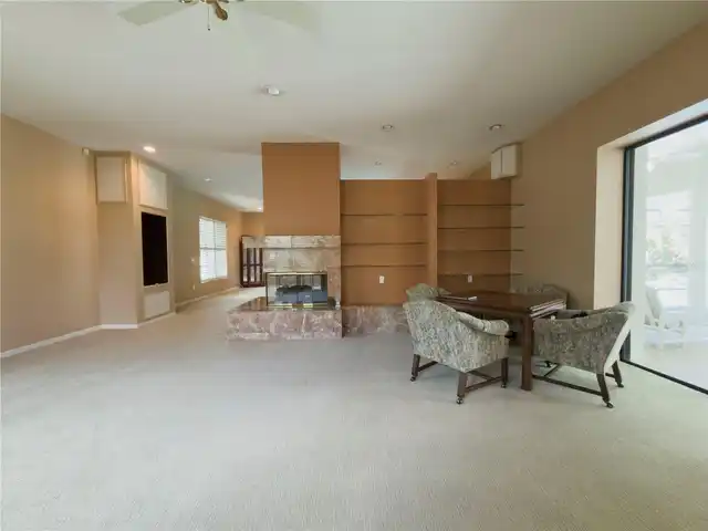 Listing Photo 16