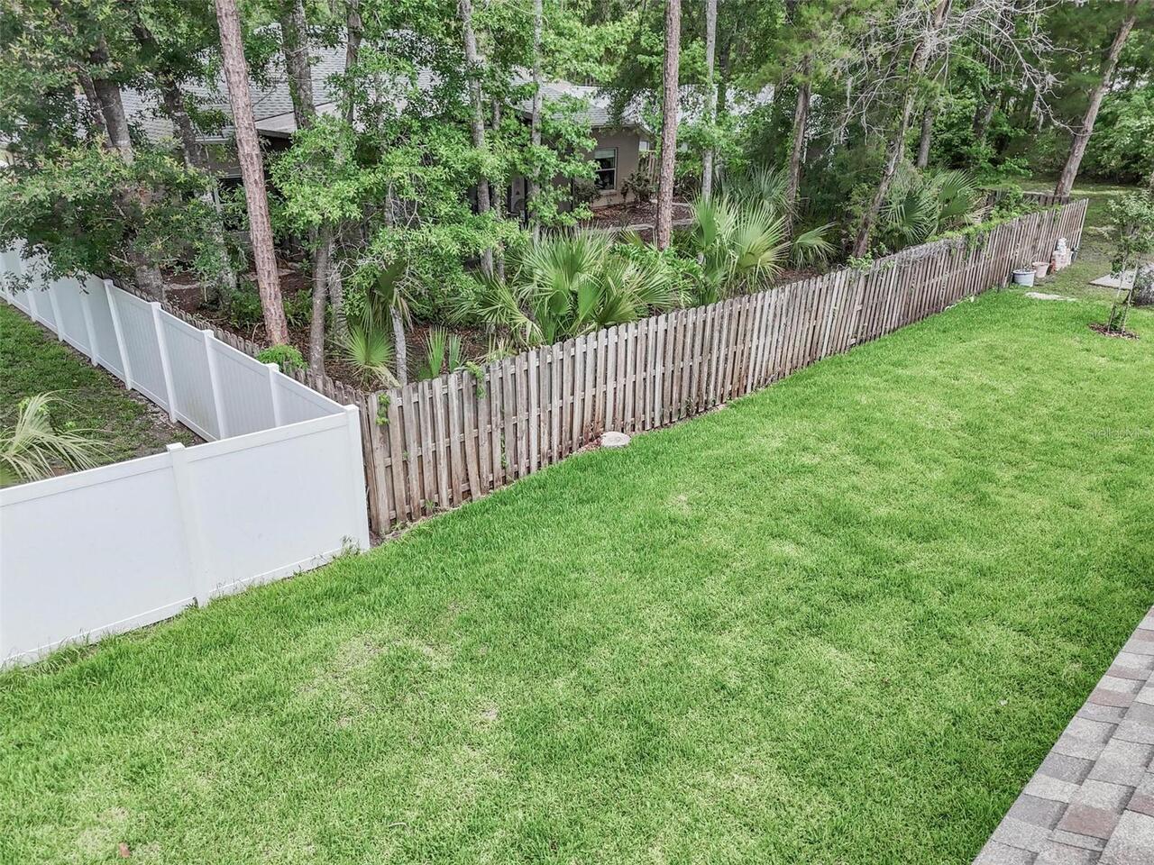 Listing Photo 12
