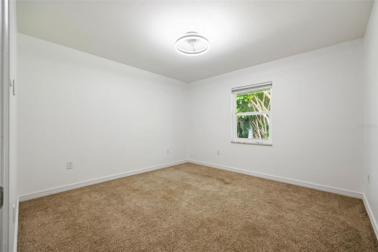 Listing Photo 34