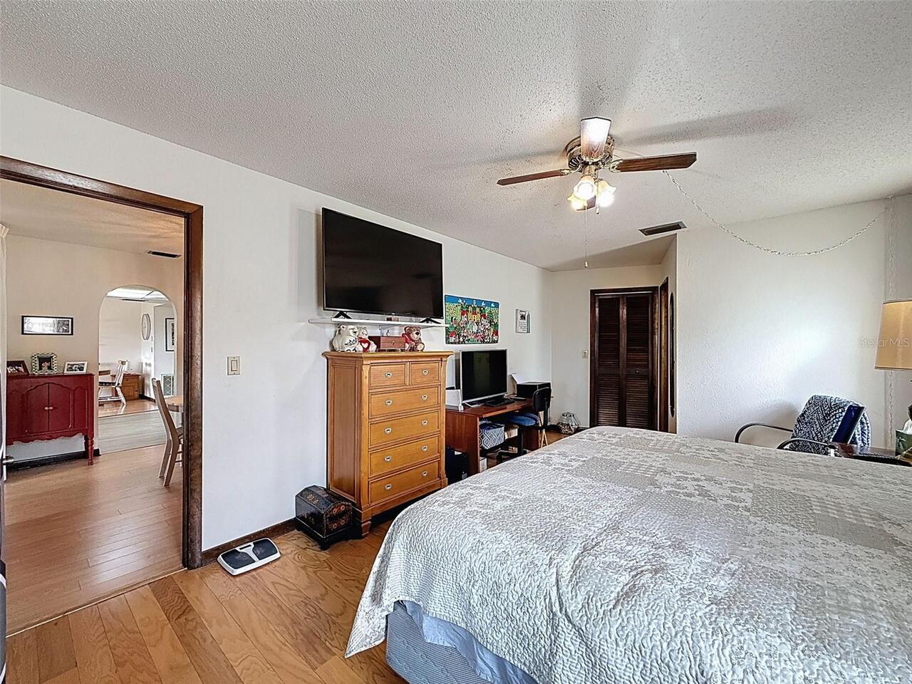 Listing Photo 32