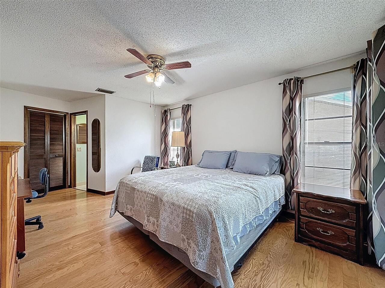 Listing Photo 33