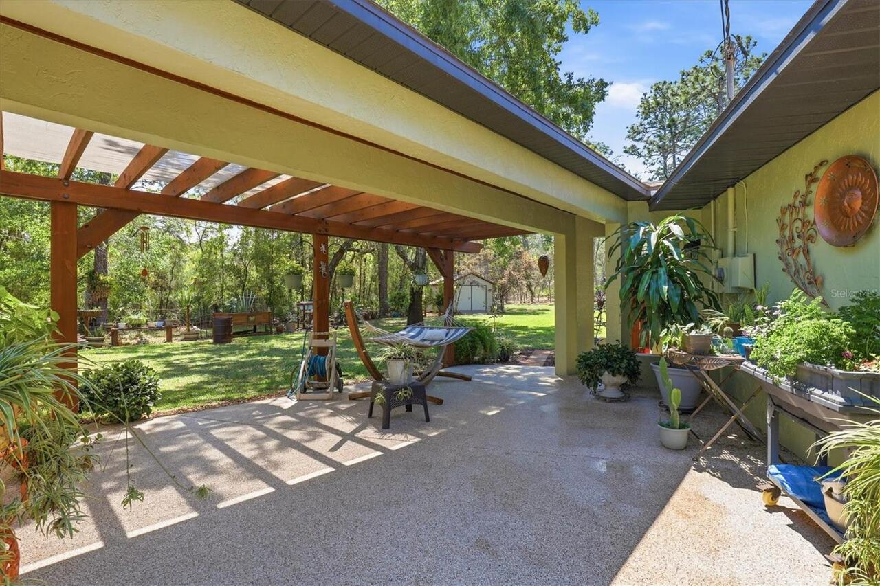 Listing Photo 11