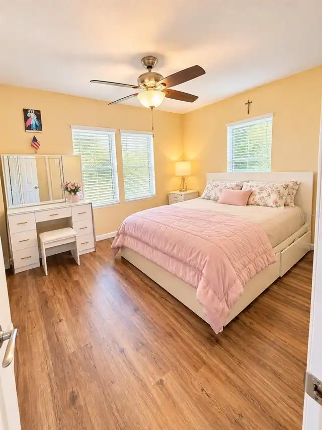 Listing Photo 10