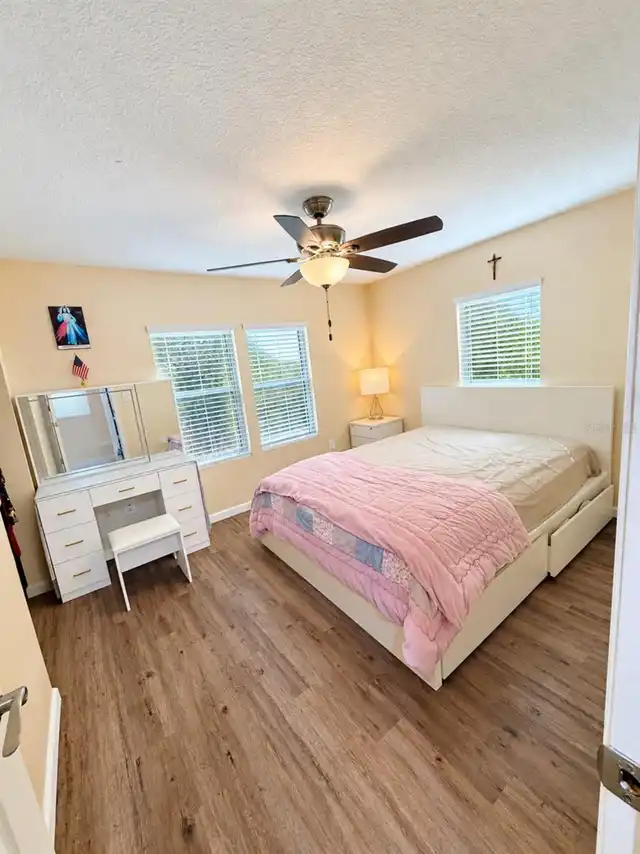 Listing Photo 11