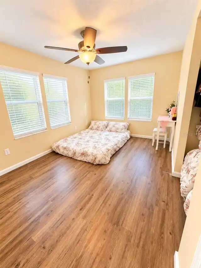 Listing Photo 14