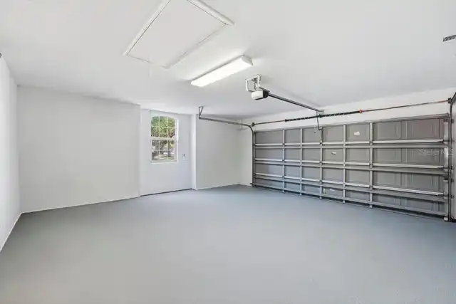 Listing Photo 14