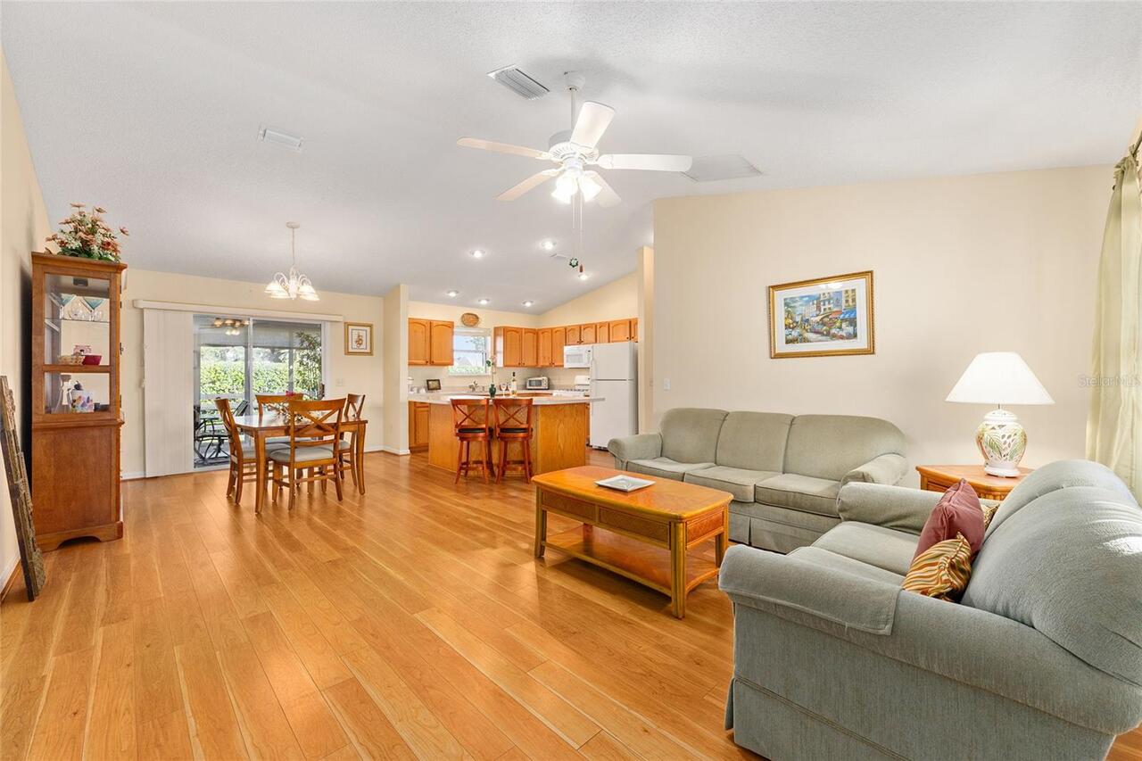 Listing Photo 9