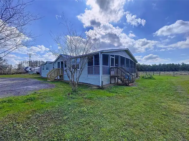 Listing Photo 16