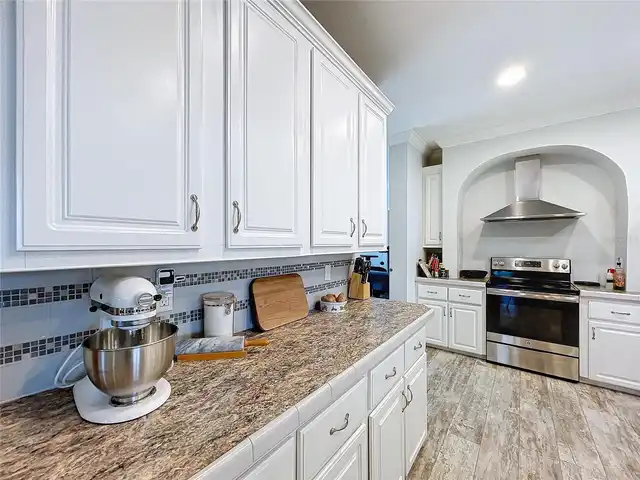 Listing Photo 37