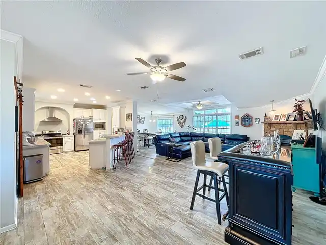 Listing Photo 42