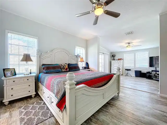 Listing Photo 44