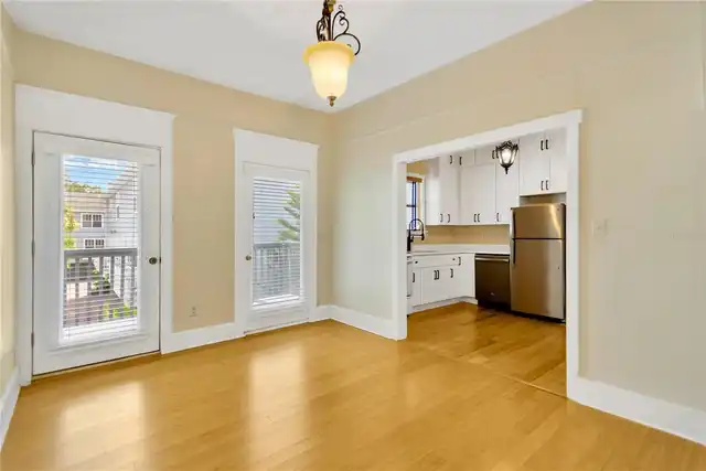 Listing Photo 11