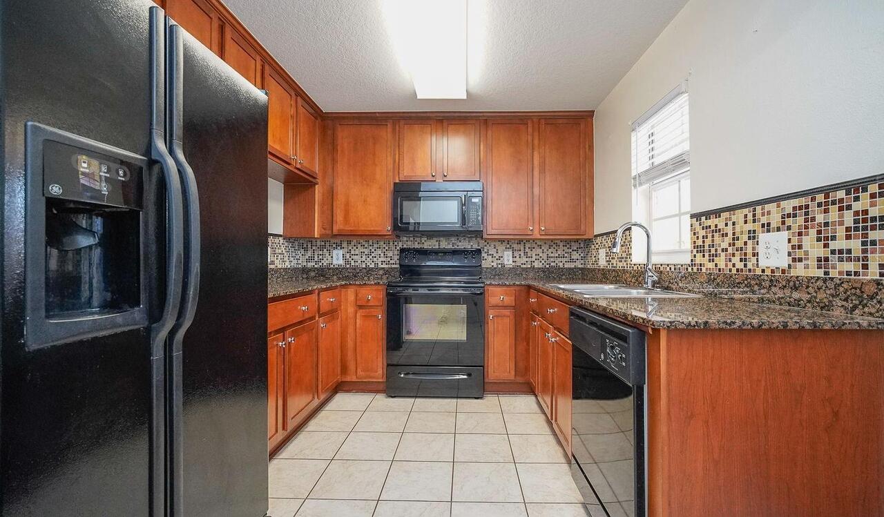 Listing Photo 28