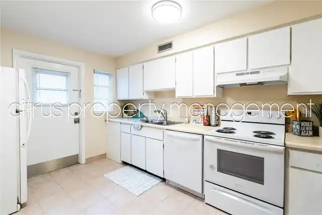 Listing Photo 8