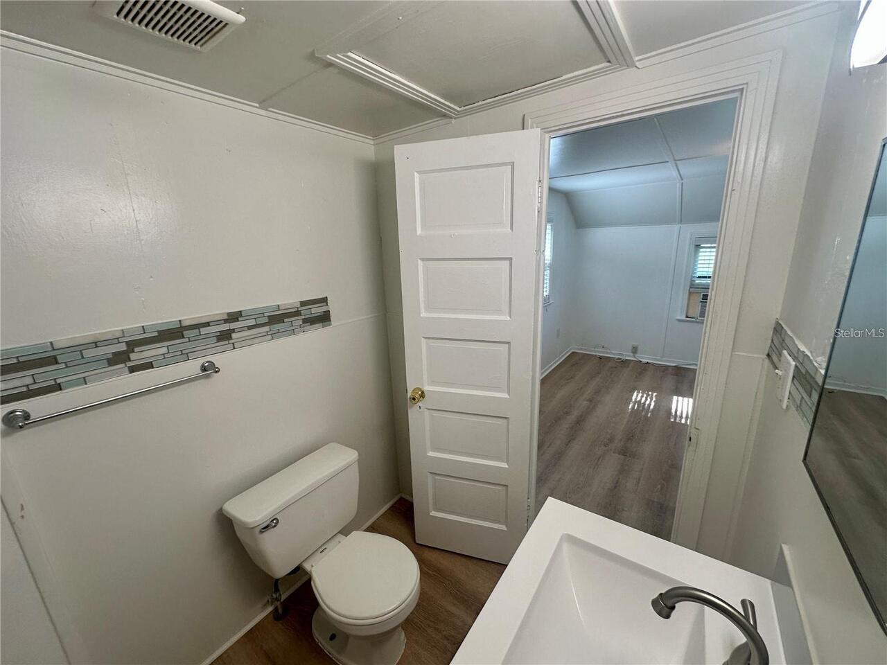 Listing Photo 16