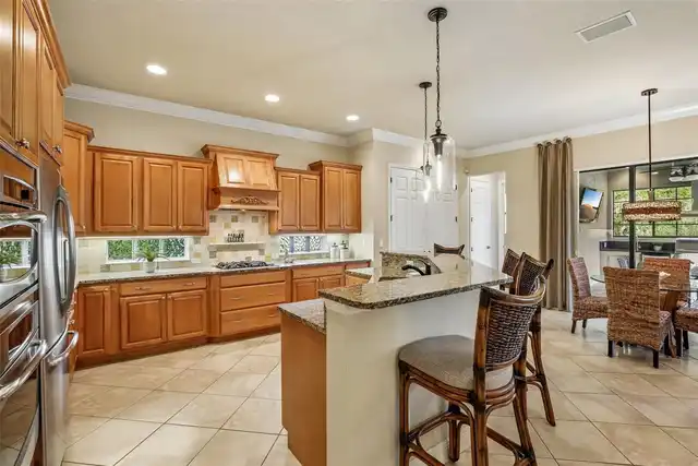Listing Photo 16