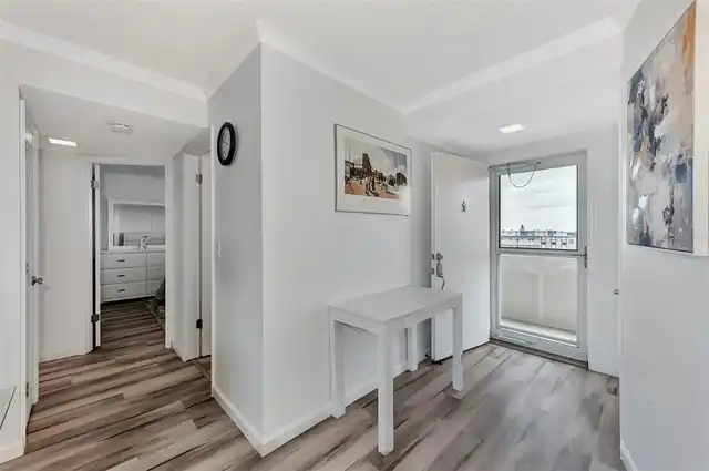 Listing Photo 11