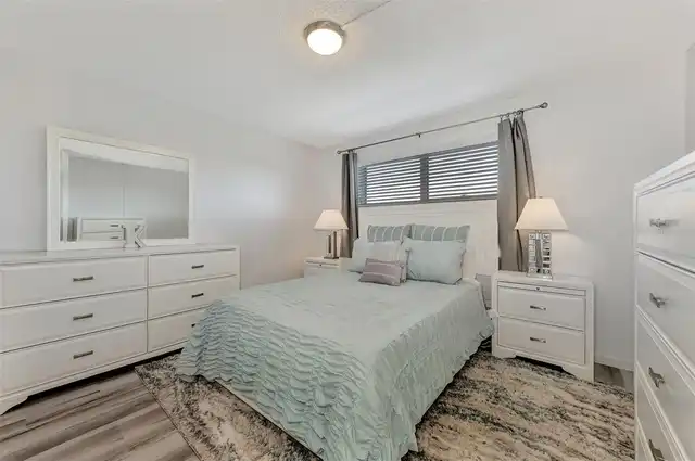 Listing Photo 34