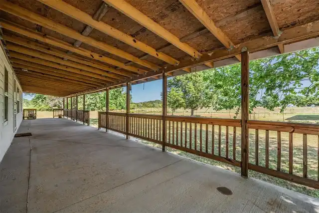 Listing Photo 6