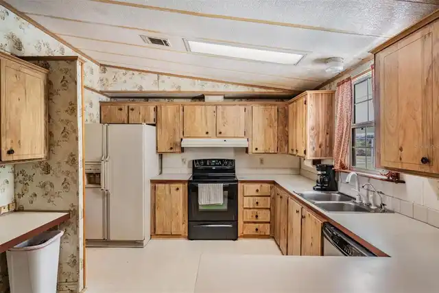 Listing Photo 21