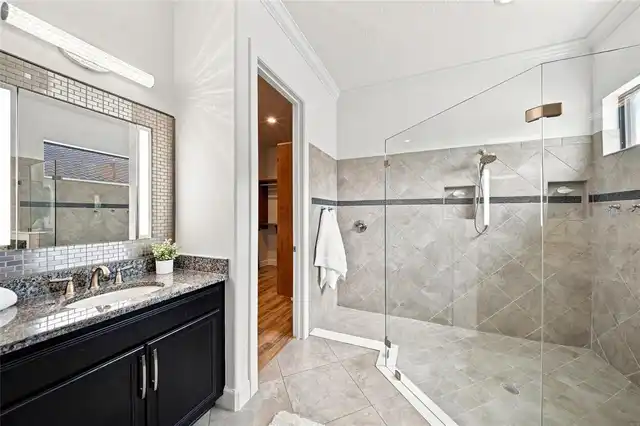Listing Photo 25