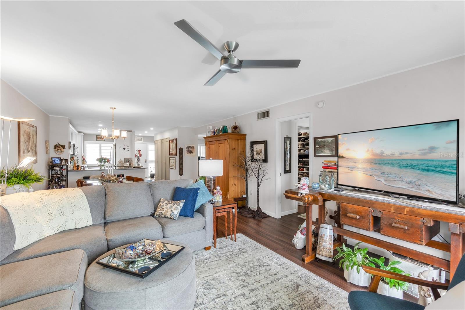 Listing Photo 11
