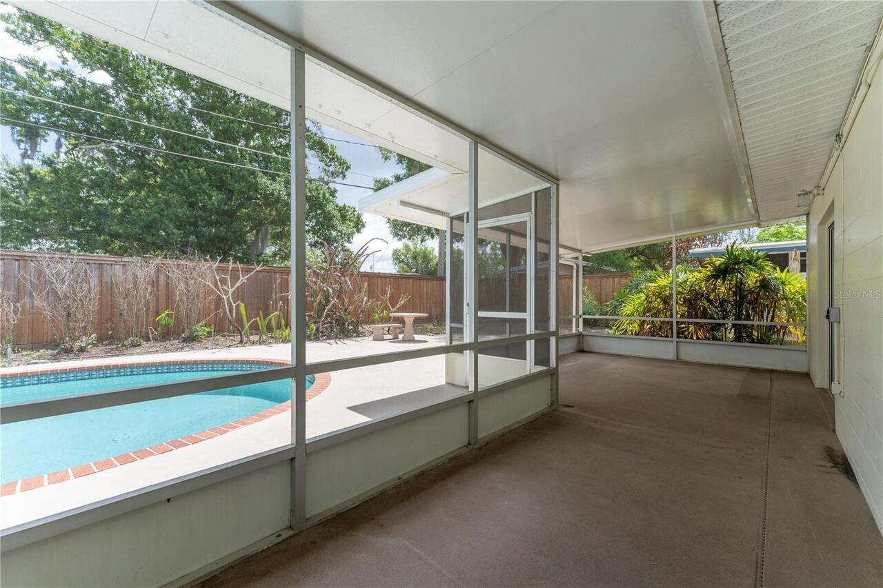 Listing Photo 10