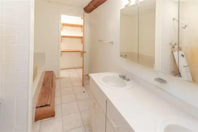 Listing Photo 22