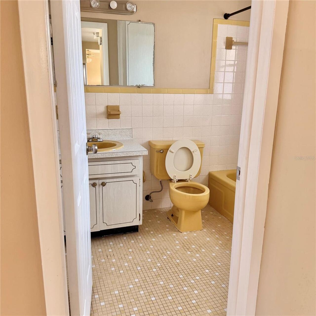 Listing Photo 12