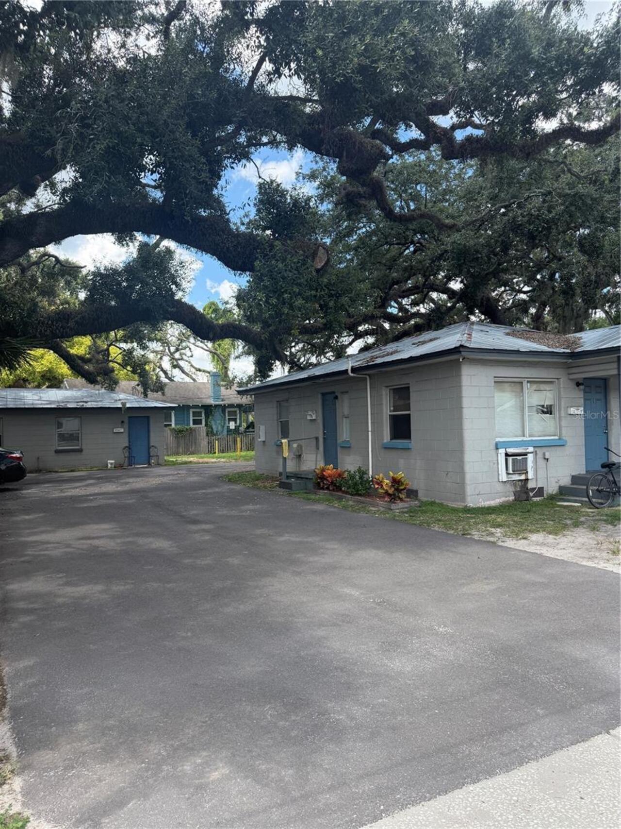 Listing Photo 10