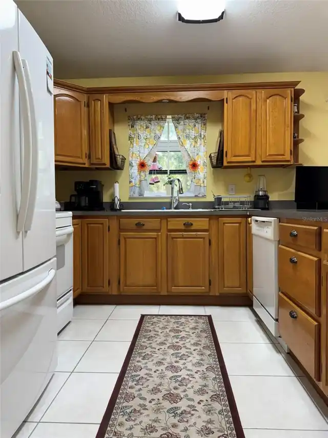 Listing Photo 14