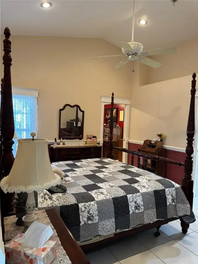 Listing Photo 16