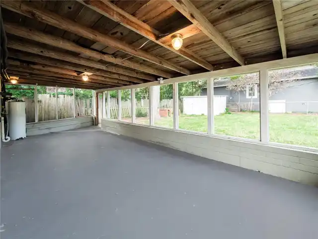 Listing Photo 16
