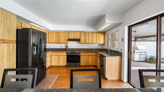 Listing Photo 18