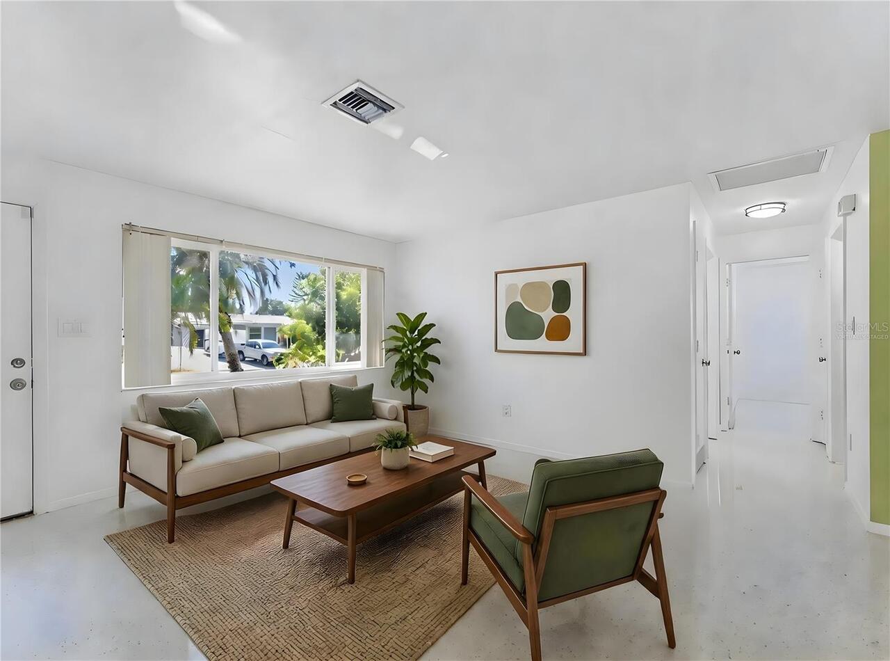 Listing Photo 9