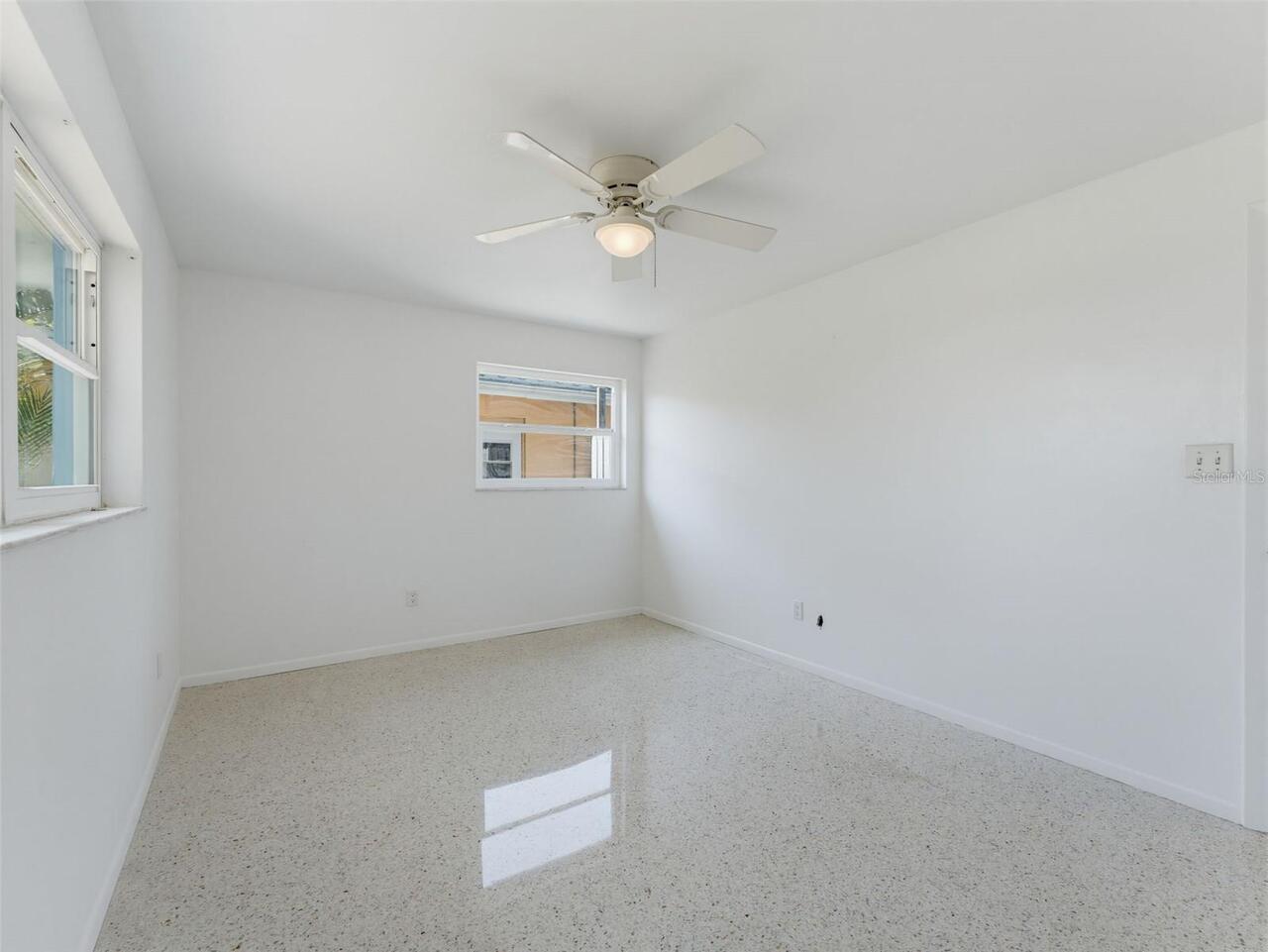 Listing Photo 37
