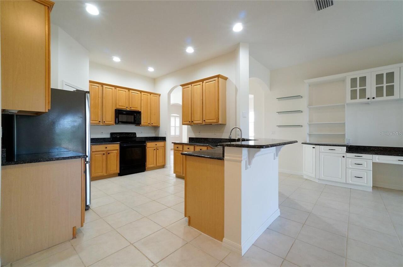 Listing Photo 10