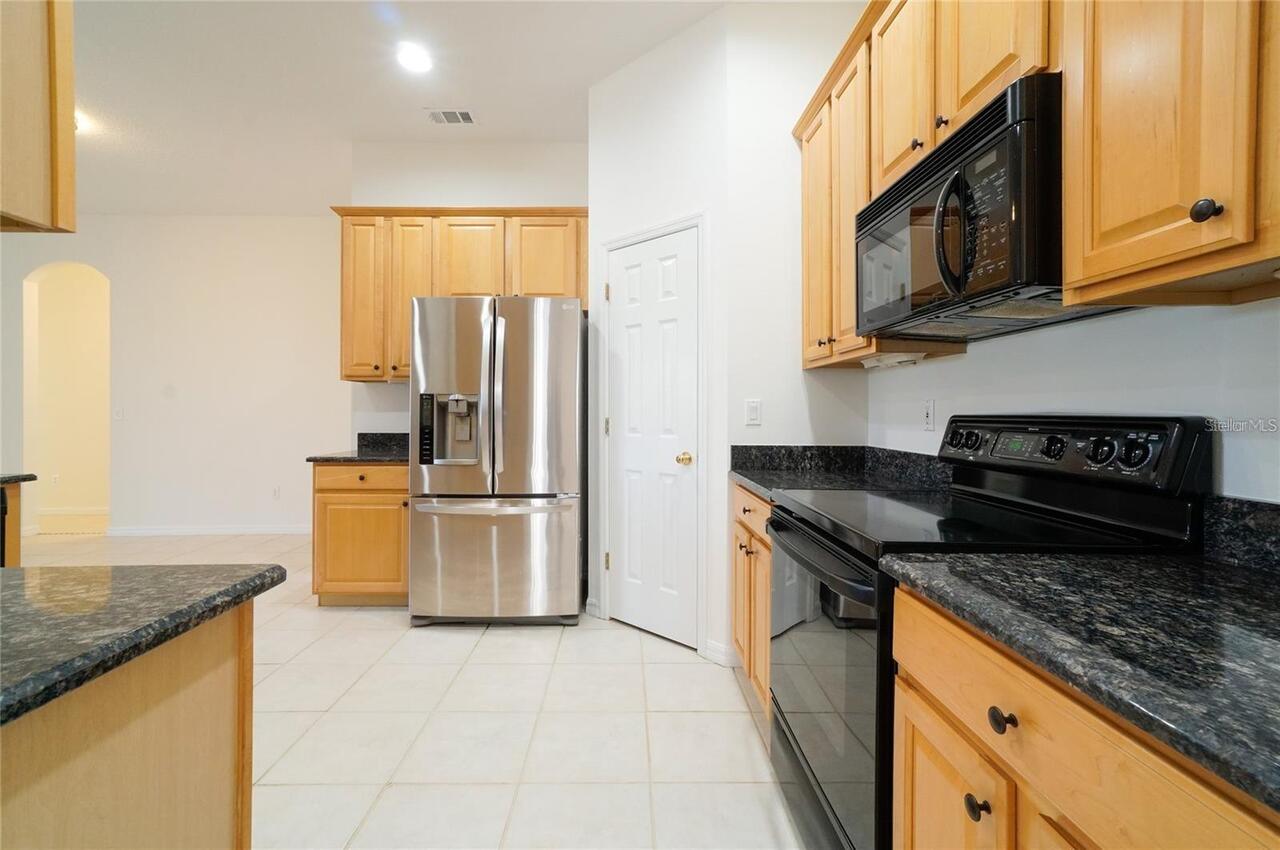 Listing Photo 12