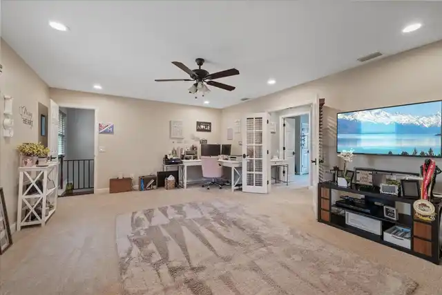 Listing Photo 19