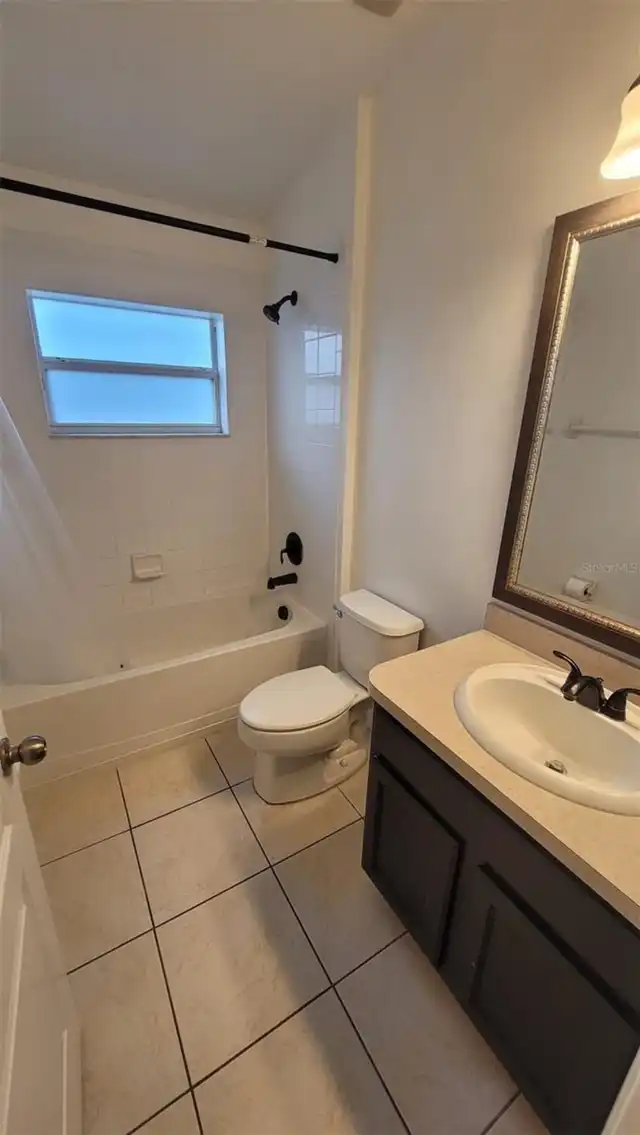 Listing Photo 10